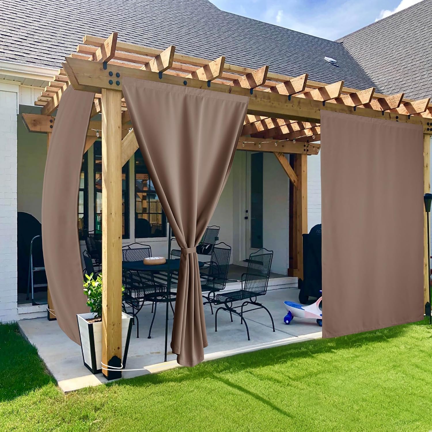 NICETOWN 2 Panels Outdoor Curtains (84in)
